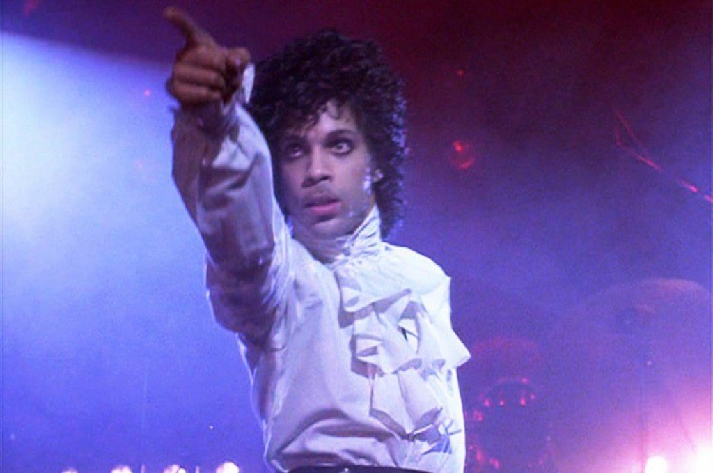 VStache's tweet image. 20 titres en hommage #Prince #playlist #RadioNova #LesInrocks
buff.ly/213QPwD