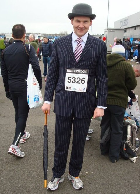 tobyjclarke's tweet photo. @richardbranson @LondonMarathon This my attire for Sunday which includes the umbrella and bowler hat. #madness https://t.co/wpZCAkUxqP