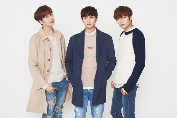 TripleSFrance's tweet photo. [PIC]Double S301@ KStyle News https://t.co/P3mljSkoyM https://t.co/fpDUMzguqd