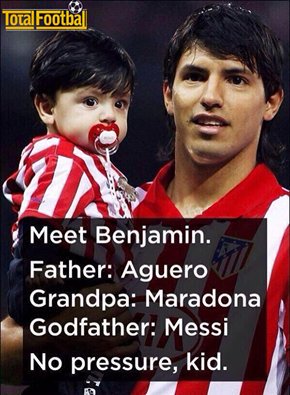FootballFunnys's tweet photo. No pressure kid. https://t.co/q5dsYL38uu