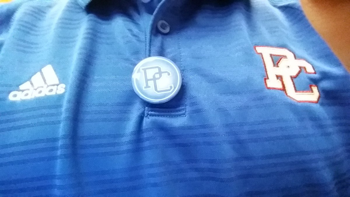 Nichols_Harold5's tweet photo. Blue Pride Friday! #GoHose #BeaBlueHose #TartanUp17 https://t.co/yGmRZlVnTA