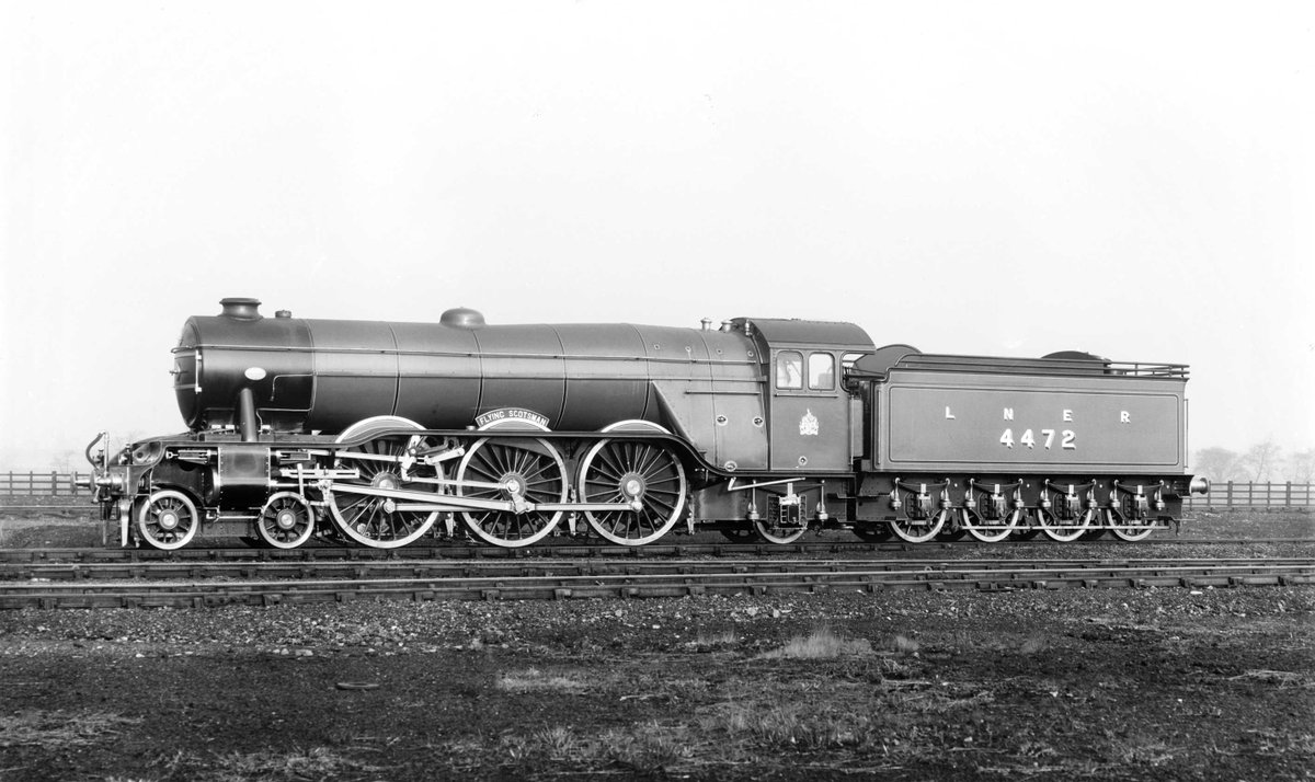 #OnThisDay in 1924 the British Empire Exhibition opened featuring #FlyingScotsman! Here's how it looked back then.