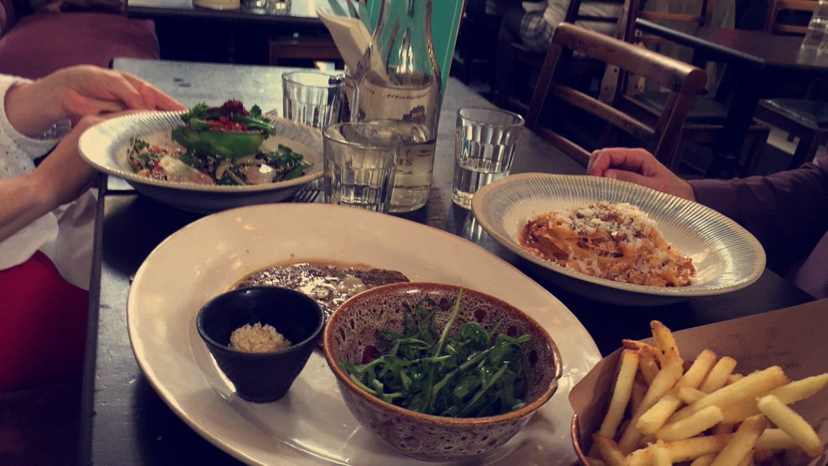 BBCDigitalBen's tweet image. Could say that was one of the best lunches I've ever had! @jamieoliver @fujitsu_uk @BBCTrainees #MakeitDigital