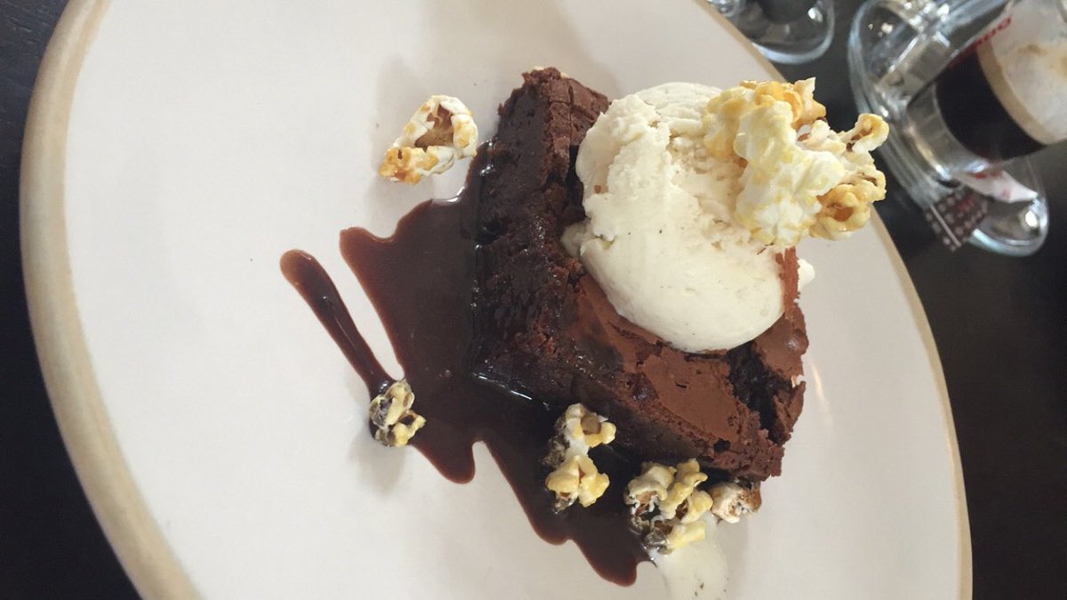 BBCDigitalBen's tweet image. Could say that was one of the best lunches I've ever had! @jamieoliver @fujitsu_uk @BBCTrainees #MakeitDigital