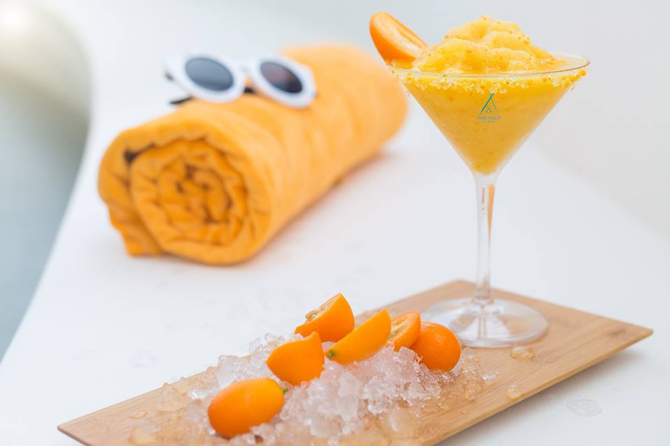 nipcosrl's tweet image. We are ready for the #WEEKEND
#coppamartini #cocktail #plasticglasses
photo: #nikkibeach