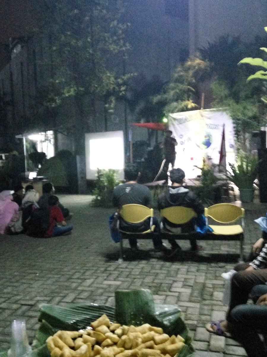 At <a href="/wimapala/">wimapala</a> Cc <a href="/PendakiHijabers/">Hijab Hikers</a> <a href="/Kopdar_Jakarta/">Summiters DKIJakarta</a> <a href="/BackpackerLover/">#CUMA_PEJALAN</a>