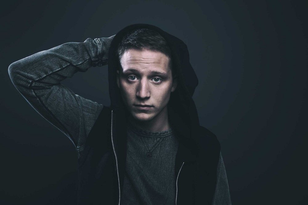 Rapzilla's tweet photo. .@nfrealmusic's new album is the second highest-selling non-Prince LP on iTunes https://t.co/eWwnZ5Q1l7 https://t.co/g3i0GvqINC