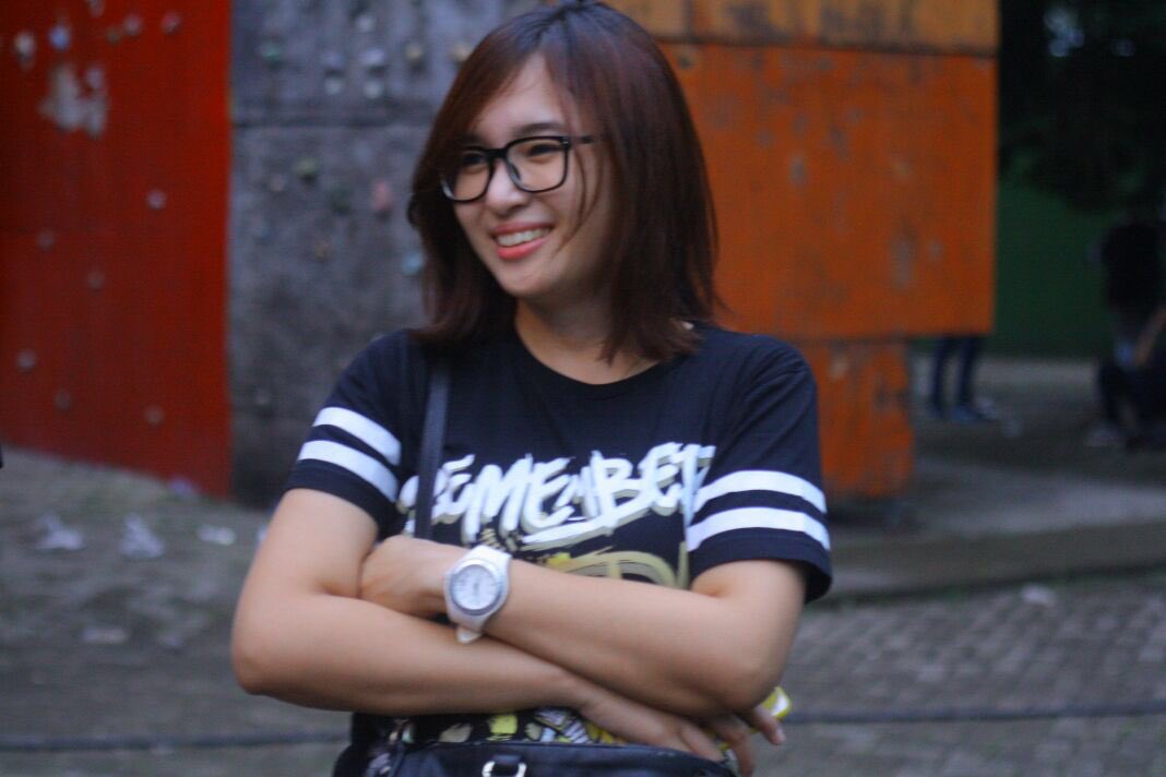 Dapatkan merch terbaru kita di <a href="/ROTMERCH_/">Rember of Today Merchandise</a> , *fyi tees yg di pakai kak cha2 ini udah soldout ,