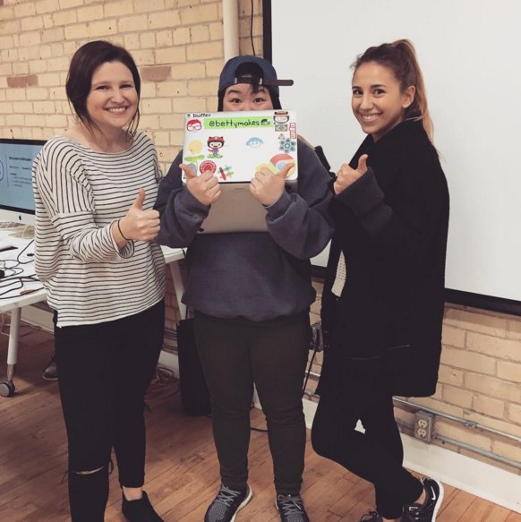 LeilaRosenthal's tweet photo. Our team learned HTML/CSS at @BitmakerHQ last night! New meaning to the title #technicalrecruiter at #sagerecruiting https://t.co/0FGMNeVuZU