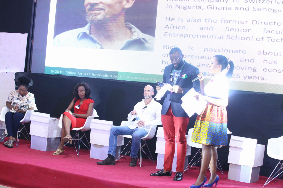 TechpointAfrica's tweet photo. The first breakout session tagged “Using Social Media to Promote Your Business” #StartUPFriday #TechpointEvents https://t.co/CnPicCRnSp