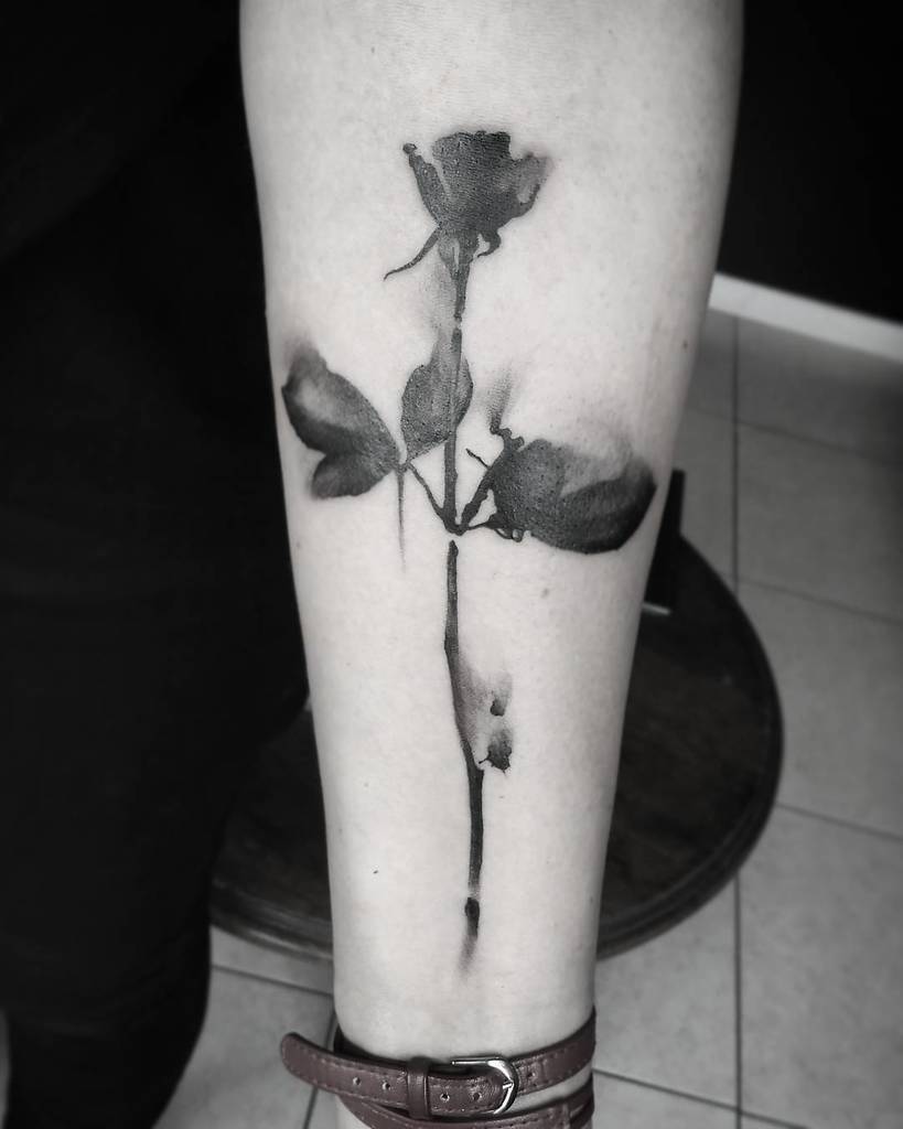 32 Beautiful Rose Tattoos for Women