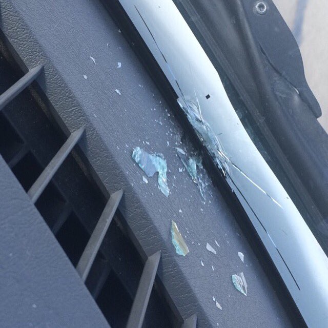 IsaacColeMusic's tweet image. When a big rock hits your windshield😑👌🏼 #roadproblems