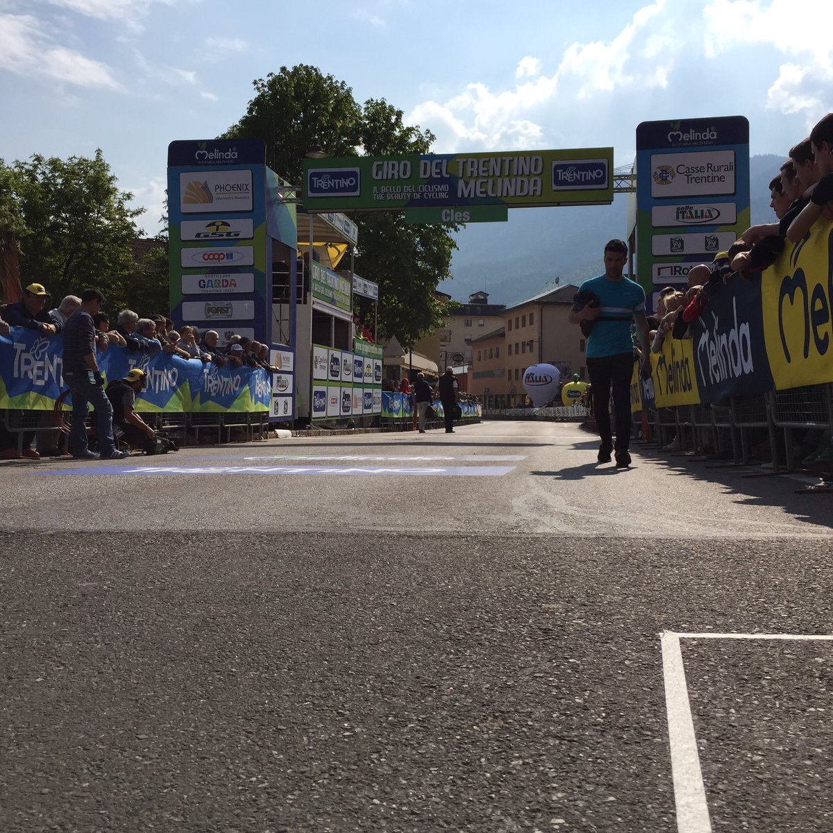 FilmotionVr's tweet photo. Close to the finish at @girodeltrentino ! https://t.co/EJEJTC8rRR