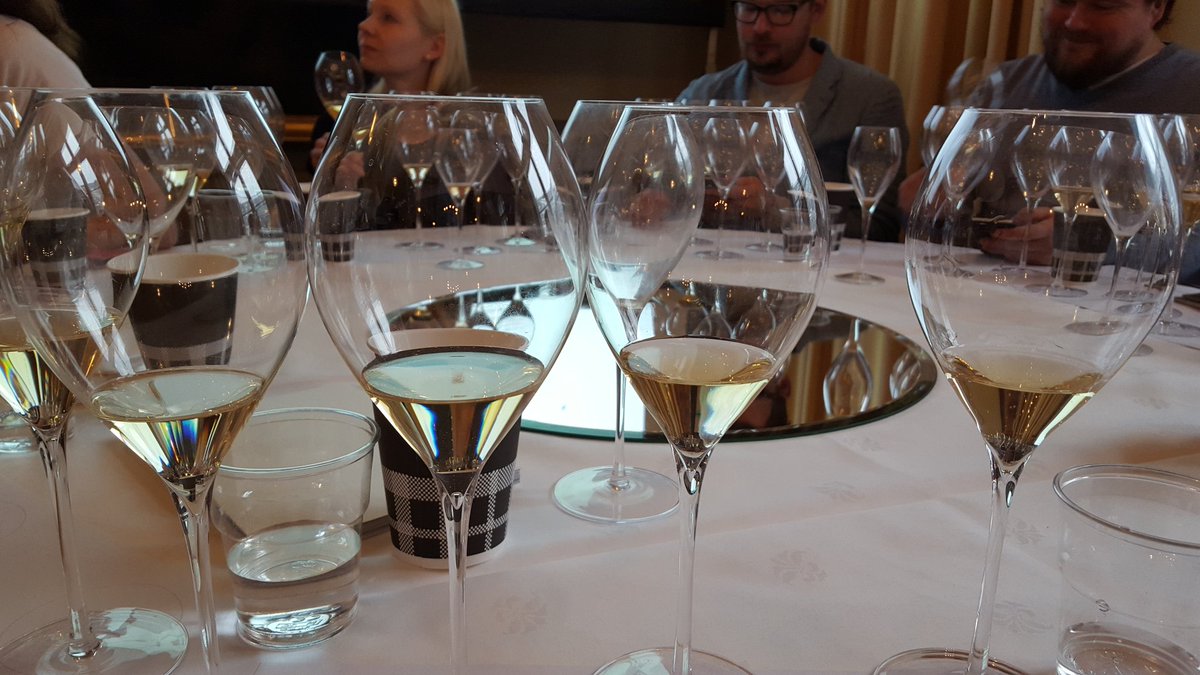 annagranstedt's tweet photo. Master class @krugoli #krug 313052 #grandchampagneHelsinki https://t.co/6XMd9w2DpY