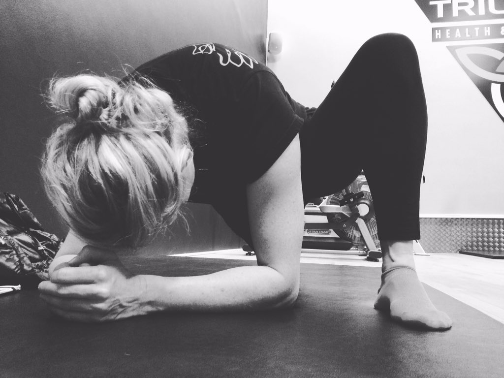 Lizard Pose Romwod Lizard Pose Romwod