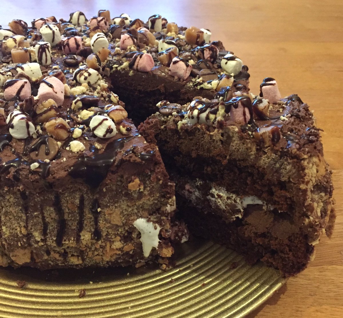 Rocky road cake! #sonaughty! + so much more deliciousness at Wigtown market tomorrow