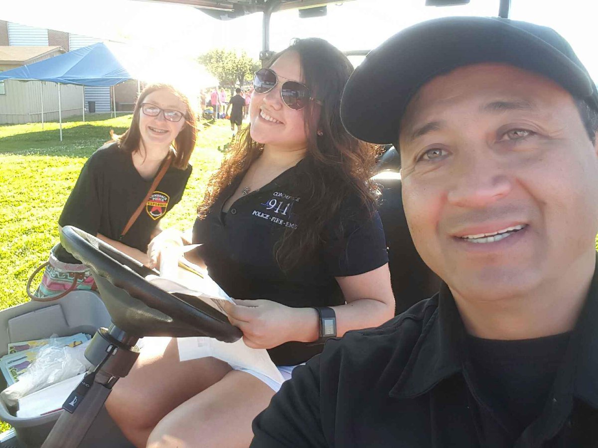 Explorers1103's tweet image. Explorers helping out at Special Olympics. #cisdtigers