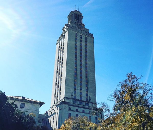 The sunshine is back today for #PreviewWeekend events with our newly admitted #MBAs! #Austin #WhyMcCombs