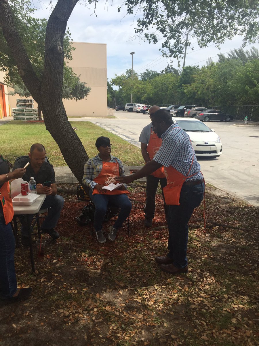 <a href="/6310_HomeDepot/">6310_HomeDepot</a>.  Great day at 6310.  #Associates Appreciation