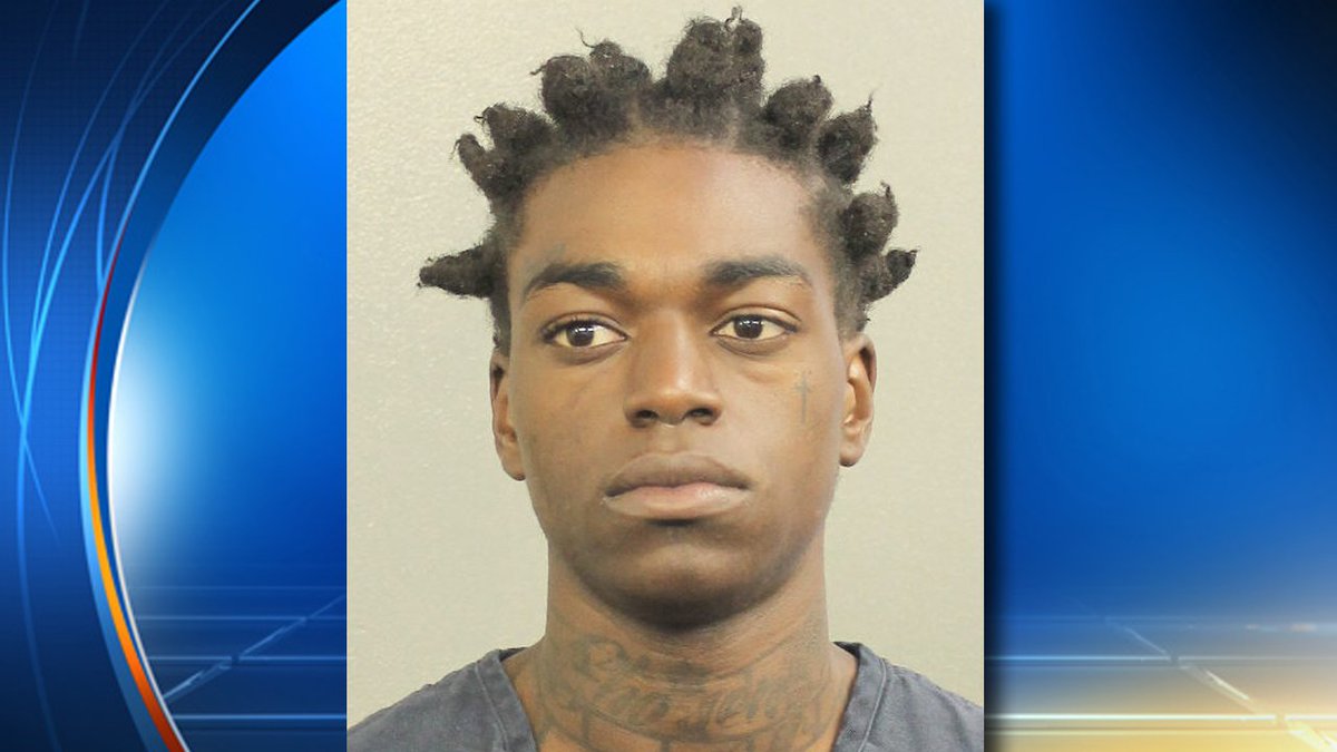 S. Fla. rap artist @KodakBlack1k arrested on drug charges, leading police on chase bit.ly/1NFBQ4p?utm_me… https://t.co/OGb4tzIWab