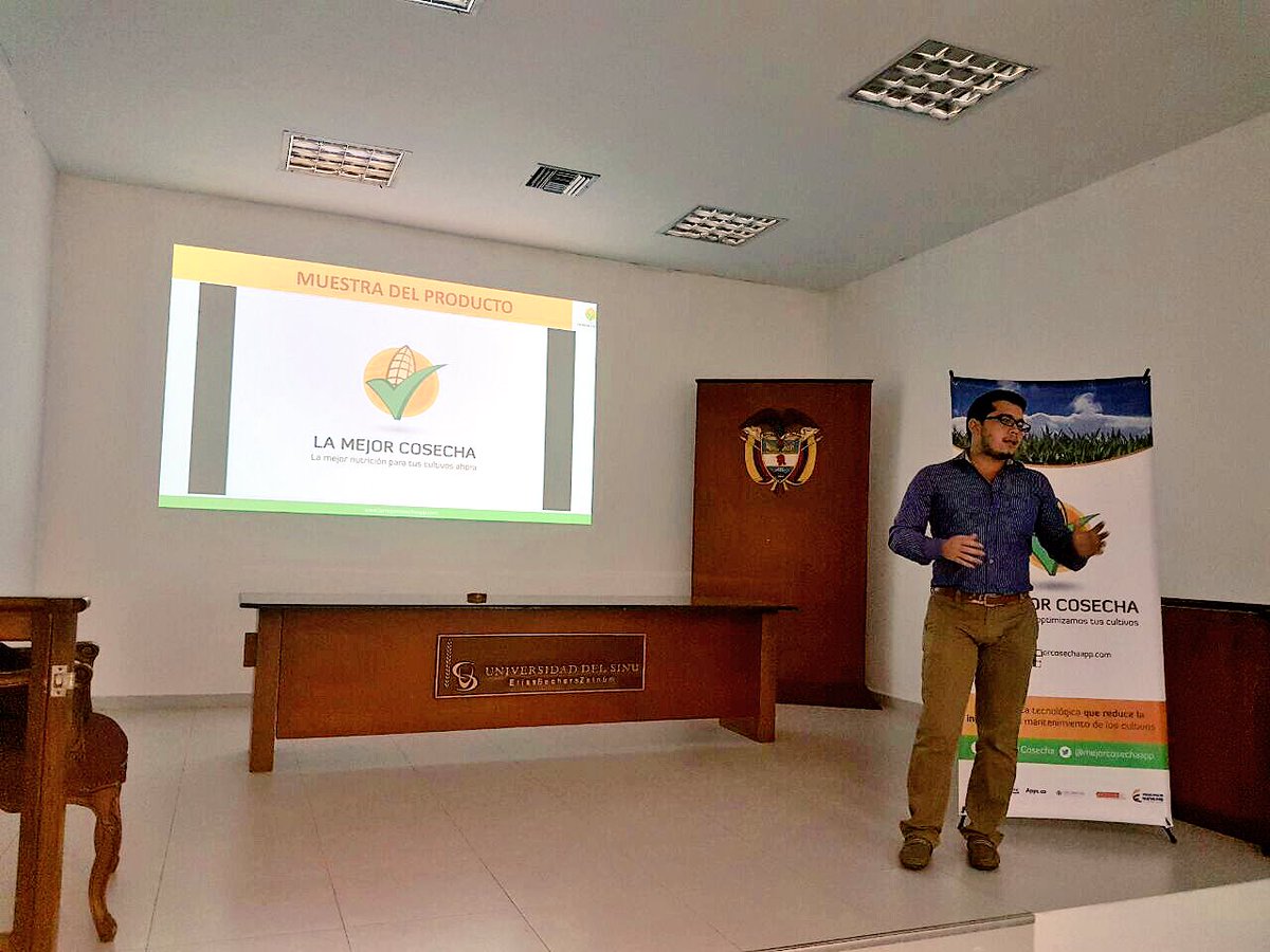 AppscoMacondo's tweet photo. La presentación de @Mejorcosechapp en #RegionalesAppsCo ante @Ministerio_TIC @AppsCo https://t.co/RtcRnAT4AJ