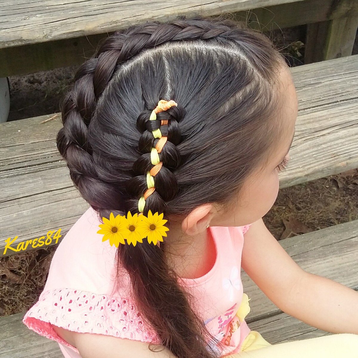 kares84's tweet photo. 🌎Happy Earth Day🌎
🌺5 Strand Braid🌺 with Ribbons 🌸 framed with a 🌻Dutch Braid 🌻

#EarthDay #SchoolHair https://t.co/tZMHsxNxAz