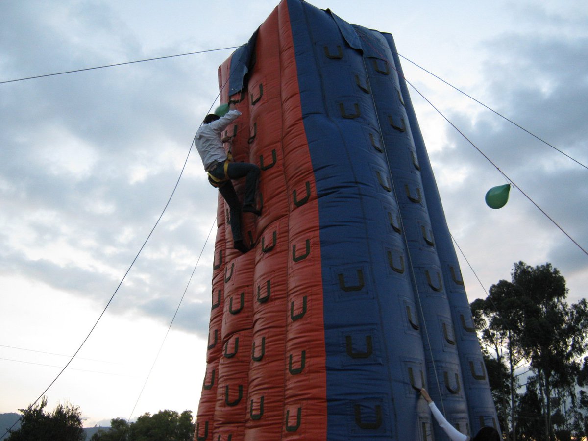 Eventos_Chia's tweet image. Alquiler Muro Escalar disfruta de mucha diversión y adrenalina!!
duendesproducciones.com/inflables/193-…