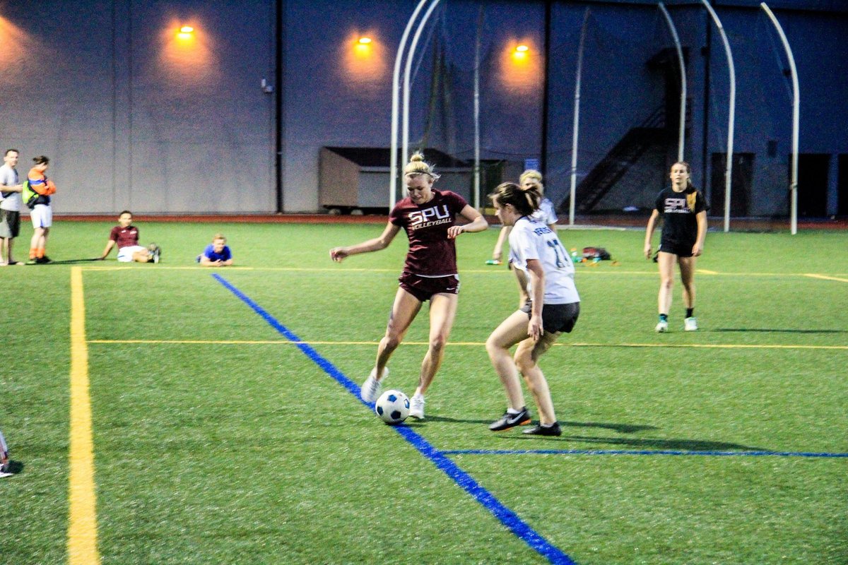 mollyjlangdon's tweet photo. Intramural soccer is my calling #callmemessi https://t.co/Jx4fUJKT9a