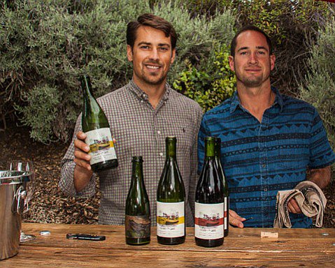 Scar of the Sea Surfs Cider Wave bit.ly/1VqkErB via <a href="/mattkettmann/">Matt Kettmann</a> #cider @CasaDumetz