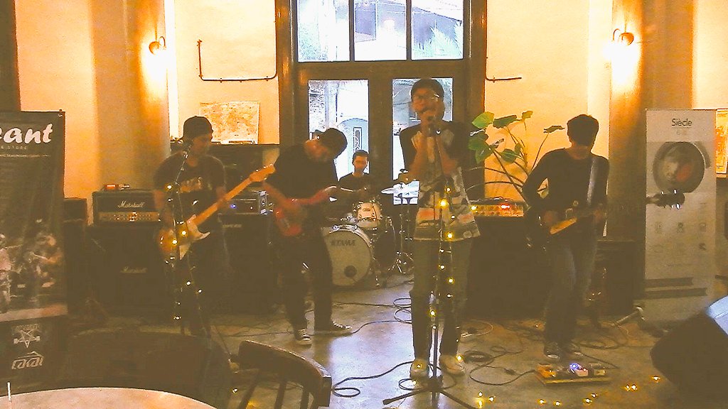 Kami di Record Store Day 2016 Semarang minggu lalu, so hud yahud... #recordstoreday2016