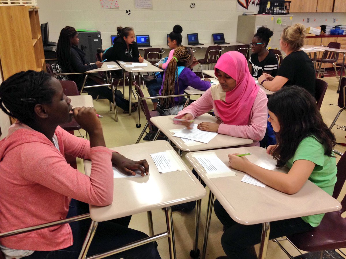 Smsvcs1's tweet photo. Mr Richter & Ms Lee preparing her 6th grade students to take the lead in Student-Led Conferences (SLC) #vscpride https://t.co/Xm28khLpYY