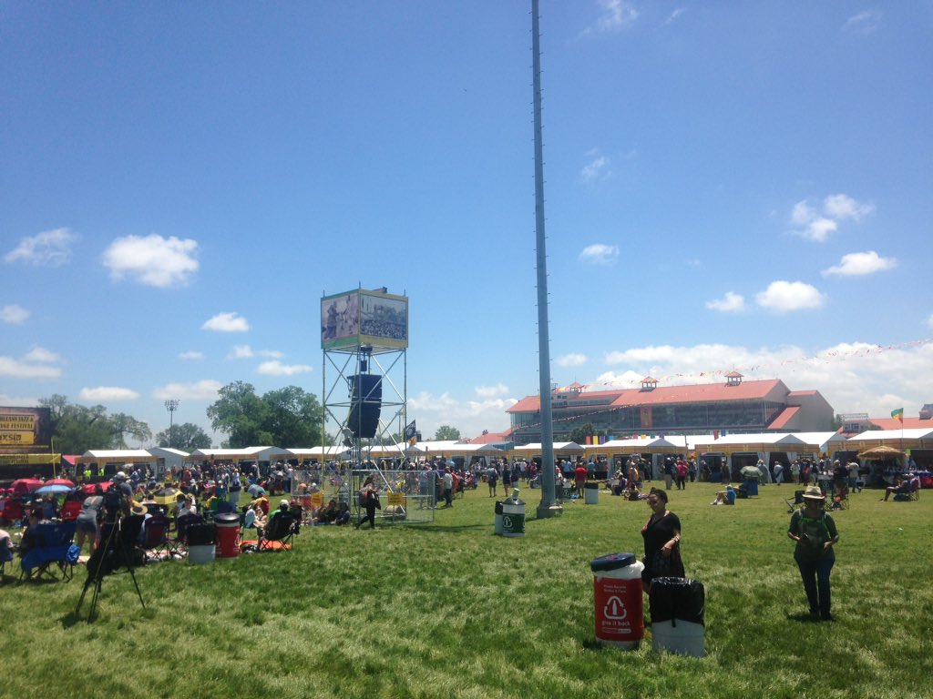 gregphilli's tweet image. Crystal clear skies over Jazz Fest #fox8nola