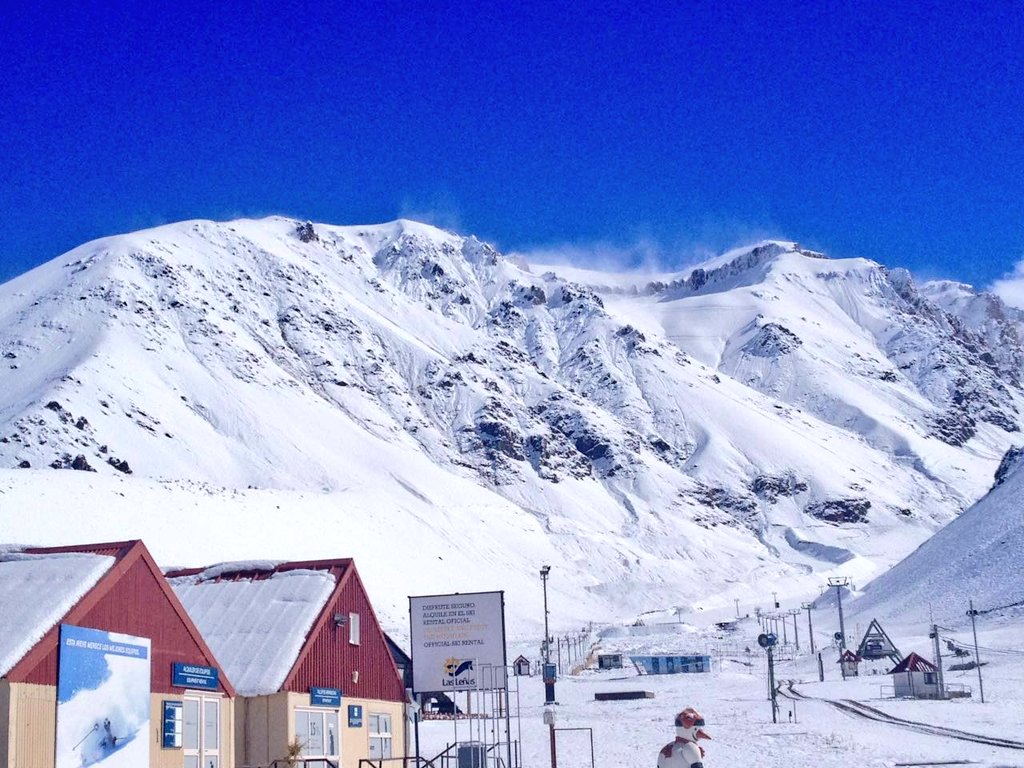 laslenasresort's tweet image. Y después de la tormenta, como siempre, salió el sol. #LasLeñas2016 #LLSnow #DiaDeLaTierra