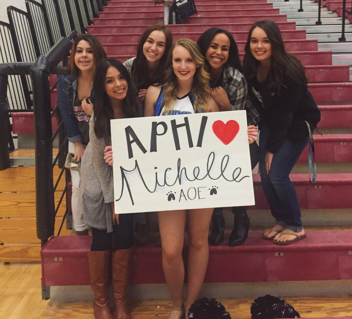 perrilorann's tweet photo. @_GreekWeek2016 supporting our sister @_chellerenae at the basketball game #team60s https://t.co/4iiy46Xwu9