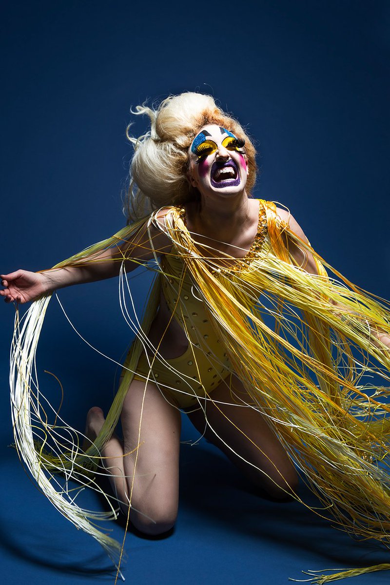 VDCseattle's tweet photo. #MadeInSeattle artist @itsmecherdonna's WORLD PREMIERE of #ClockthatMug is June 2-5+10-12 >> https://t.co/5cDtqPYZQz https://t.co/cOdIZ0FWVT