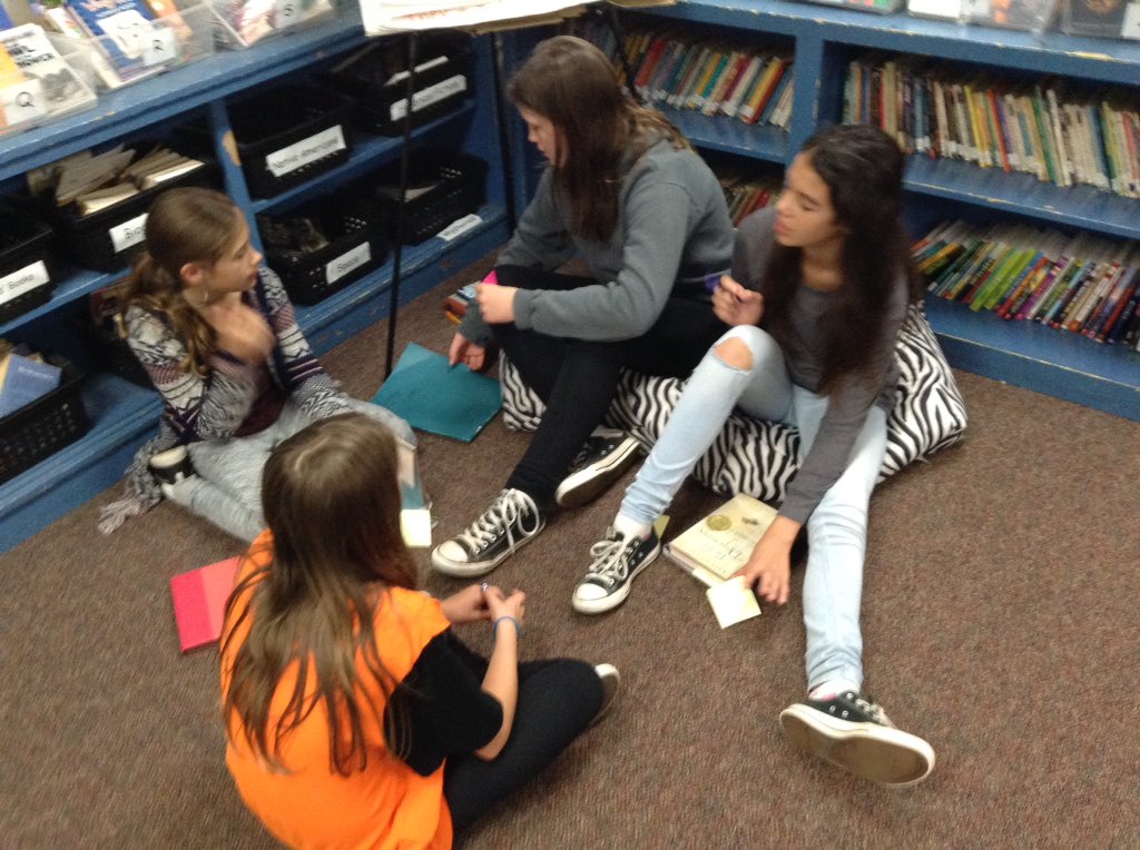ItsAWhittyWorld's tweet photo. Meeting with Book Clubs.  #FantasyUnit #ReadersLife https://t.co/pJnyTmstVZ