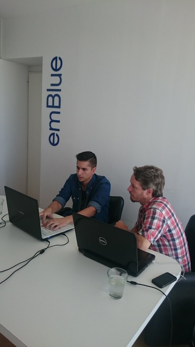emBlueLatam's tweet photo. #capacitación #emailMarketing #emBlueMesaDeAyuda #emBluemail #HidroquilSA @jdrault @danitosoldan @super_sandrix https://t.co/W0ueLhgyEX
