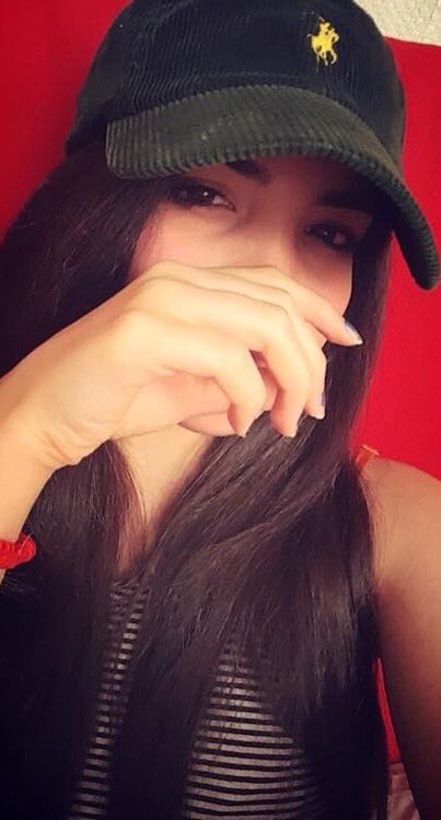 SraPraah's tweet photo. overwhelmed asf 🚺 https://t.co/RKeOSSXaJN