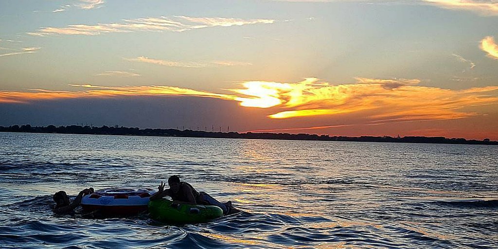 Airhead (@airhead_h2o) on Twitter photo Another gem that makes us want to head straight to the lake. #lakedays Photo credit: <a href="/justinponsor/">Justin Ponsor</a> Another gem that makes us want to head straight to the lake. #lakedays Photo credit: <a href="/justinponsor/">Justin Ponsor</a>