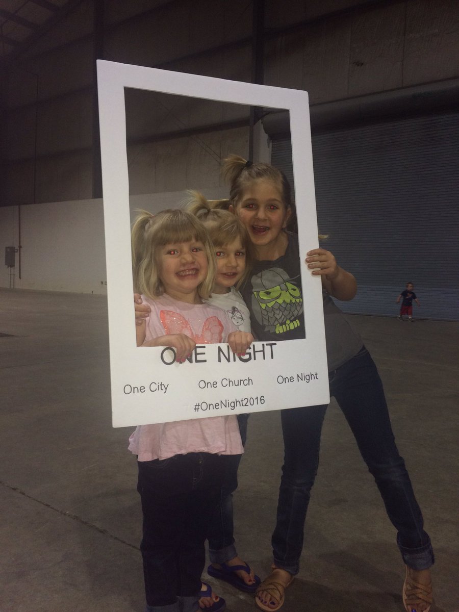 ChassityJean's tweet photo. #onenight2016 https://t.co/kl8Vq7i8Vz