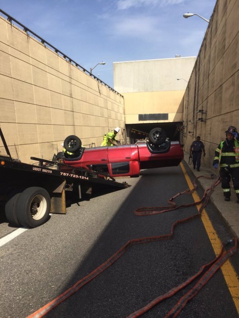 757_Tweets's tweet photo. You literally just have to drive straight bruh, how does this happen? https://t.co/zwmfMUHY7a