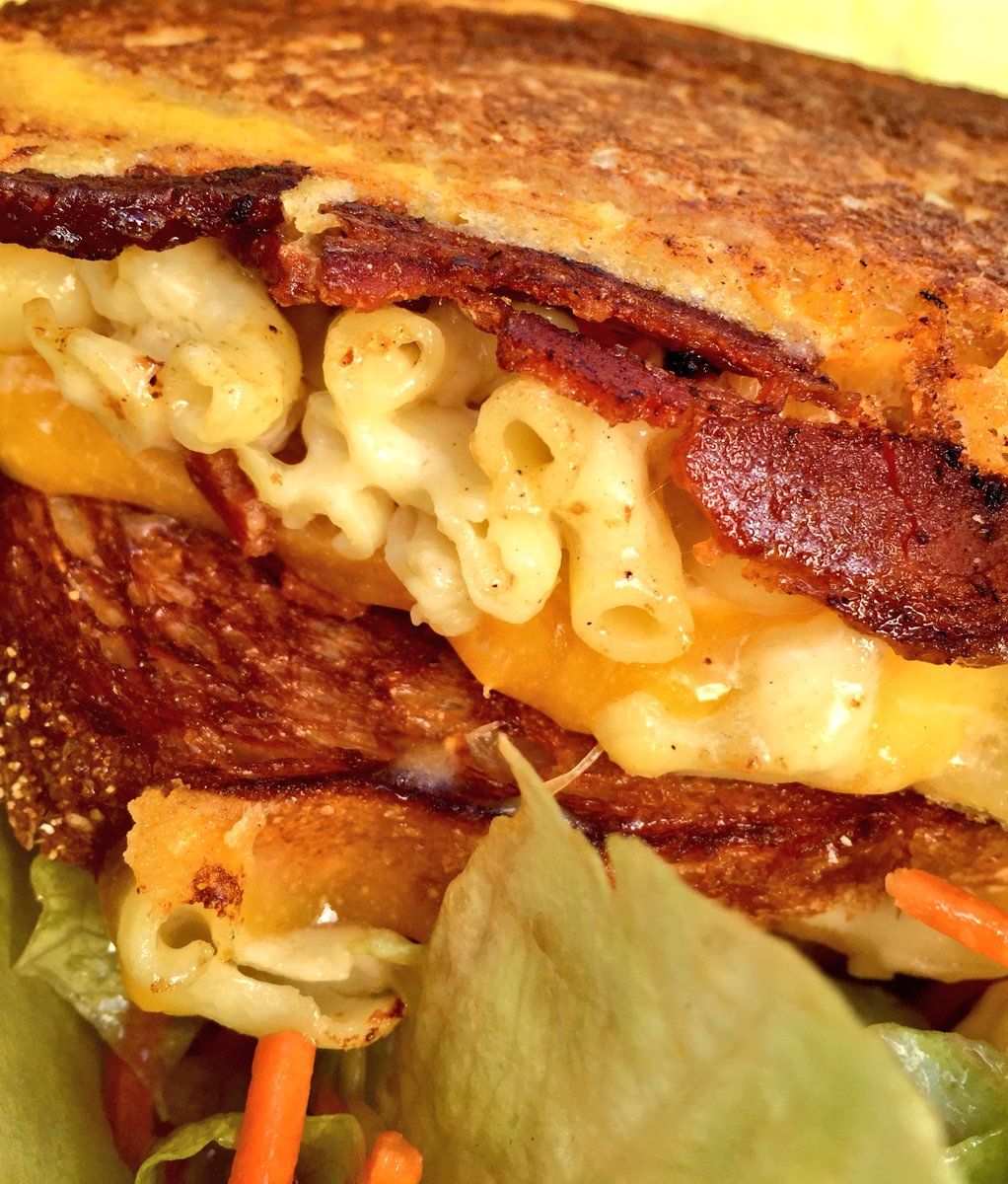 Friday night @OtG Mountain View is serving up a Grilled Bacon Mac 'N' Cheese from <a href="/CheeseGoneWild/">Cheese Gone Wild</a>. We're here til 9!