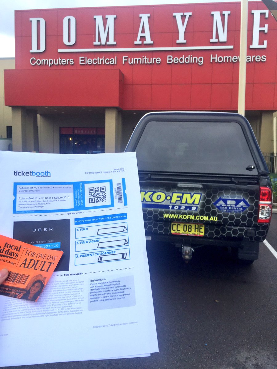 TripleMNewy's tweet photo. The #KORoadRunner has hit up @DomayneAU in Kotara with all your Saturday #freebies and #tickets! Be quick! 🤗🎫🎟 https://t.co/bX0bVIjD42