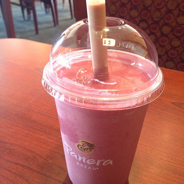 Try the new Superfruit Power Smoothie at <a href="/panerabread/">Panera Bread</a> to start your perfect day!