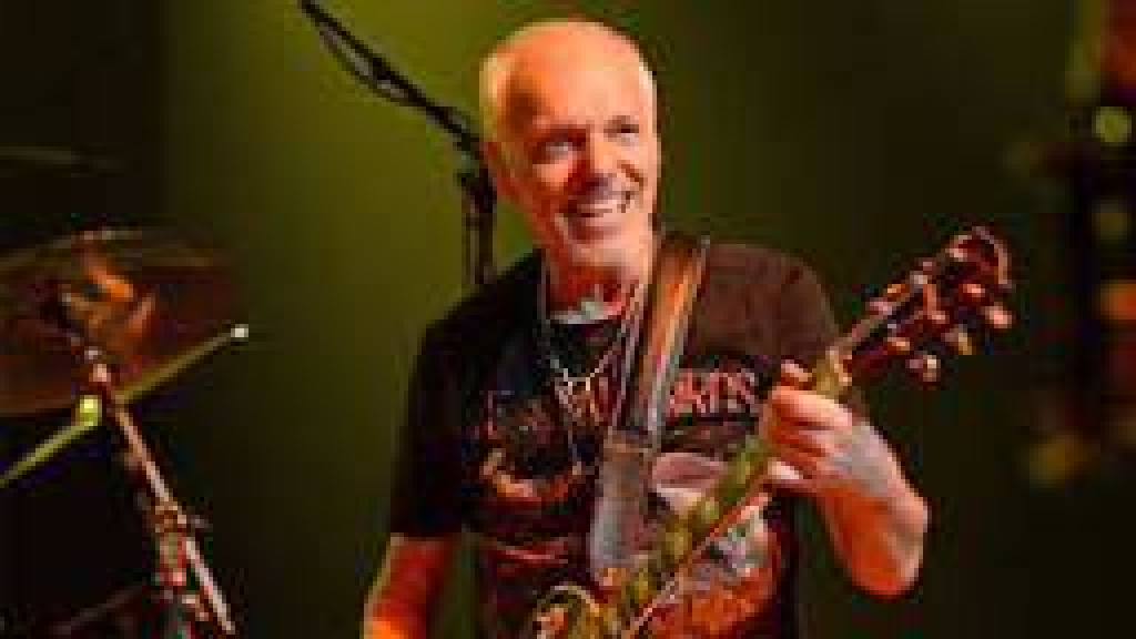 Heilsound's tweet photo. Happy birthday to the one & only @peterframpton! #cupthis #proaudio #livesound https://t.co/KfDzZGF8TD