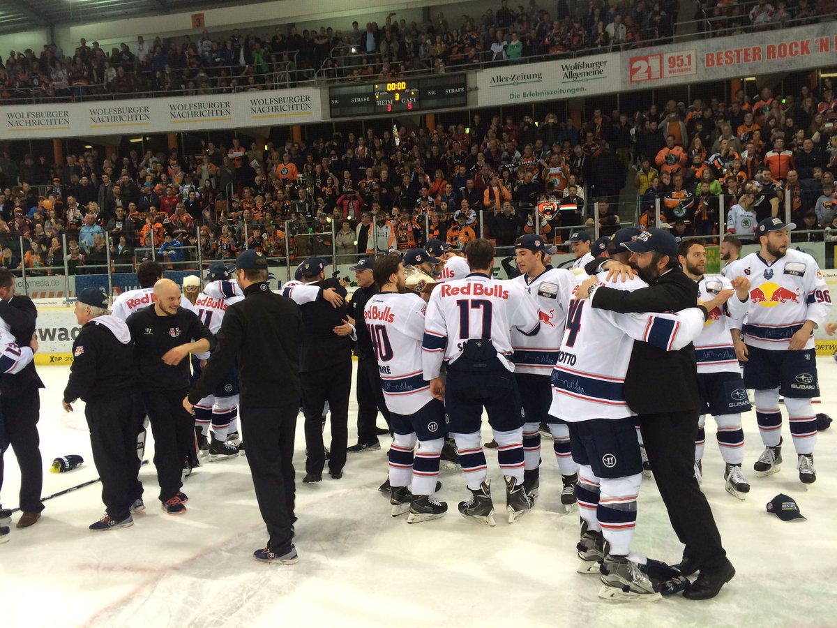 RedBullMuenchen's tweet image. Deutscher Meister 2016