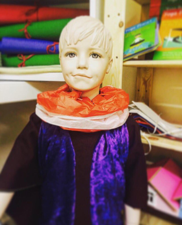 CamomileCafe's tweet photo. Free neck ruffles in the cafe tomorrow. Feel part of the show with one of these! #free #shakespeare400 #FamilyFun https://t.co/zMPleUSgOS