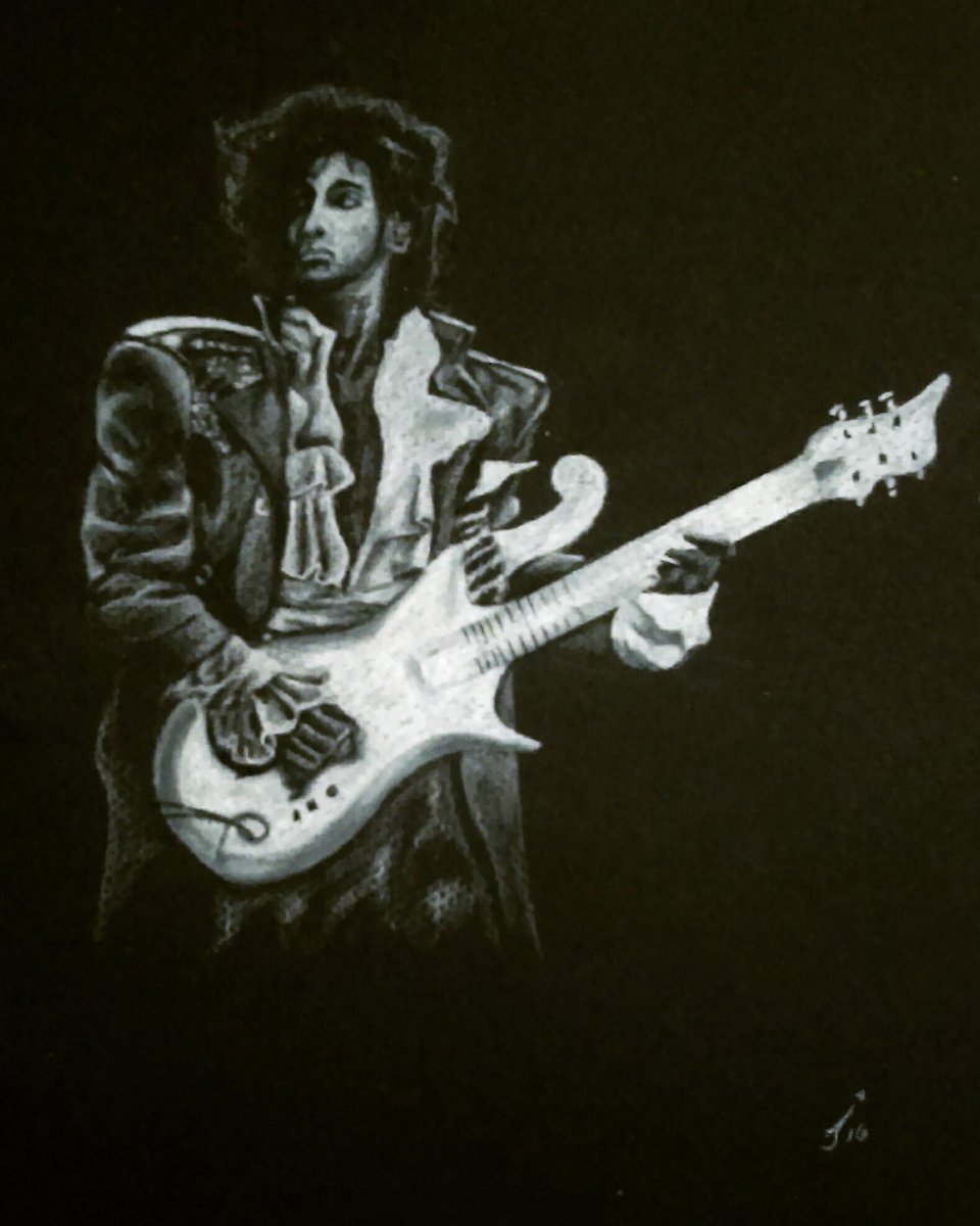 concepttwofour's tweet photo. Nothing compares to you.... #PrinceRIP #RIPPrince #Prince #PrinceGoneTooSoon #PurpleRainForever #concept24 https://t.co/5hg5oLnFhF