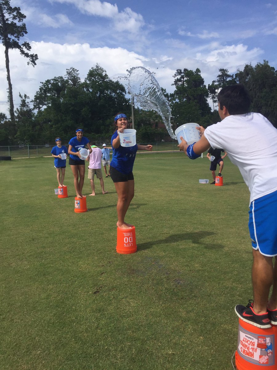 YongeSurvivor's tweet photo. We call this one "pass the bucket" #wetanddirty https://t.co/ubB3On0CUy