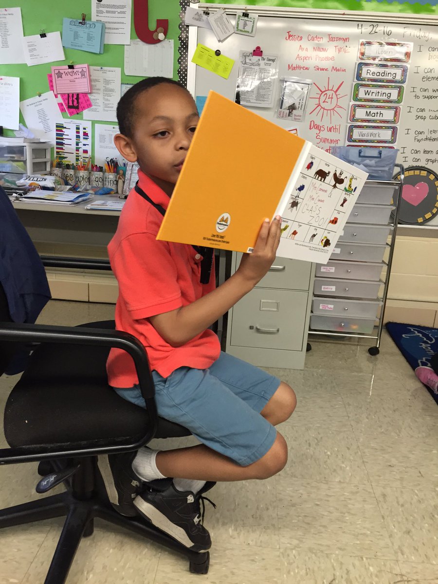 msreimler's tweet photo. Reading our published animal stories! #cpsbest https://t.co/GfQCoGpn4Q